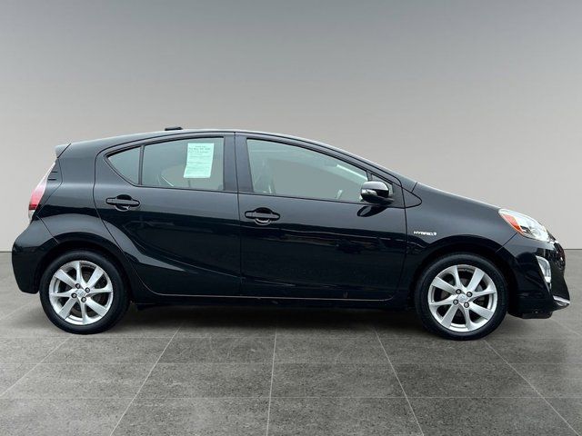 2016 Toyota Prius c Four