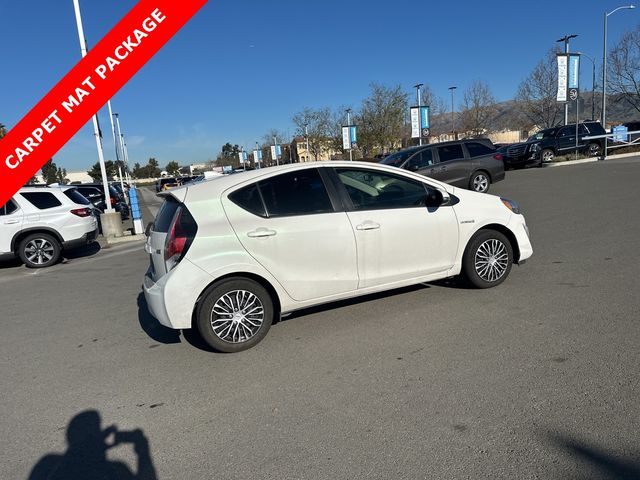 2016 Toyota Prius c One