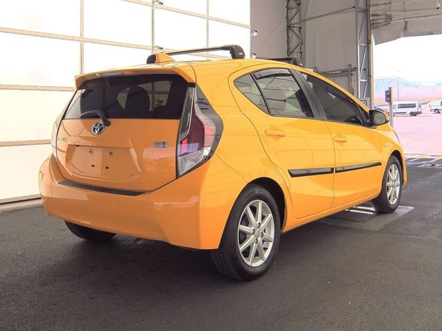2016 Toyota Prius c Four