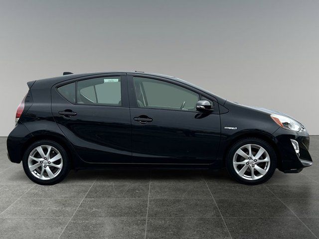 2016 Toyota Prius c Four
