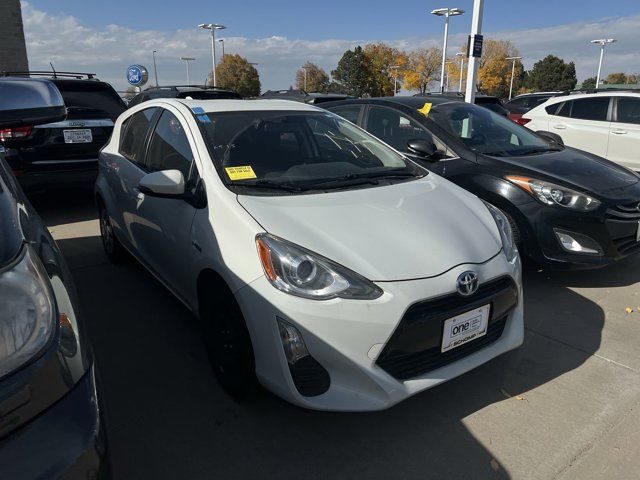 2016 Toyota Prius c Four