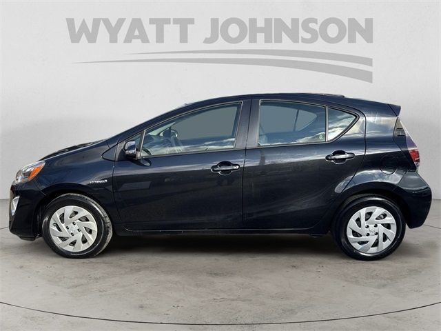 2016 Toyota Prius c Four