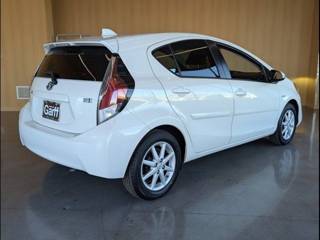 2016 Toyota Prius c Three