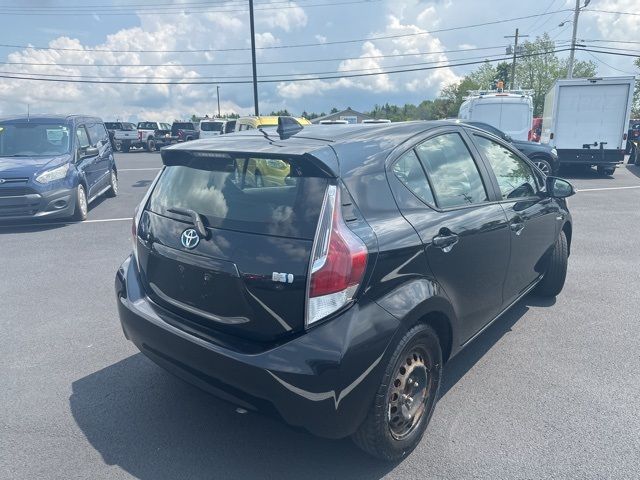 2016 Toyota Prius c Four