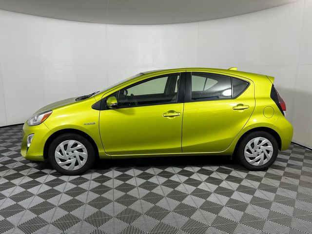 2016 Toyota Prius c One