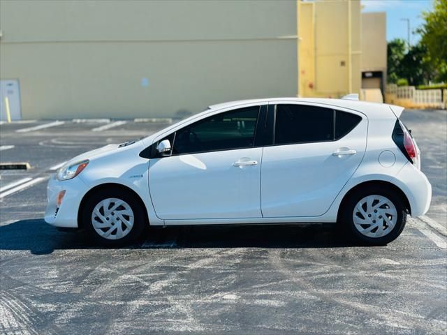 2016 Toyota Prius c One