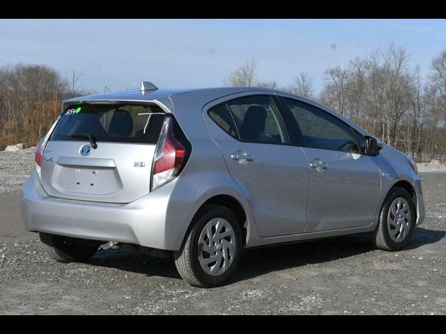 2016 Toyota Prius c One