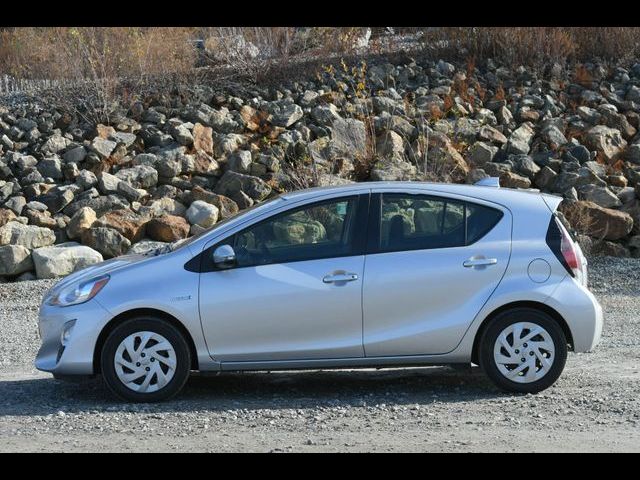 2016 Toyota Prius c One