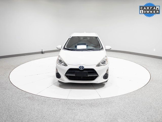 2016 Toyota Prius c One