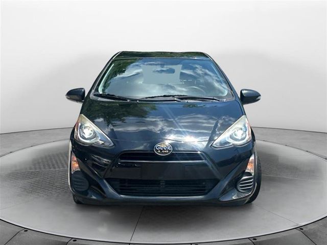 2016 Toyota Prius c Persona Series