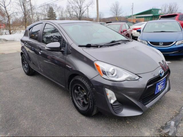 2016 Toyota Prius c One