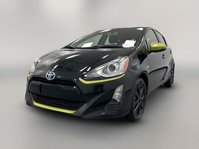 2016 Toyota Prius c Persona Series