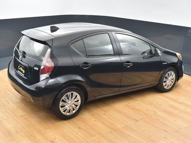 2016 Toyota Prius c Three