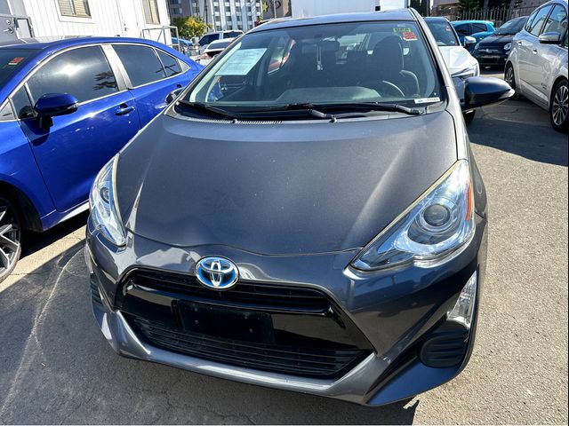 2016 Toyota Prius c Three