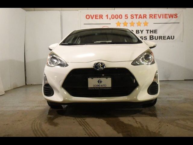 2016 Toyota Prius c Three