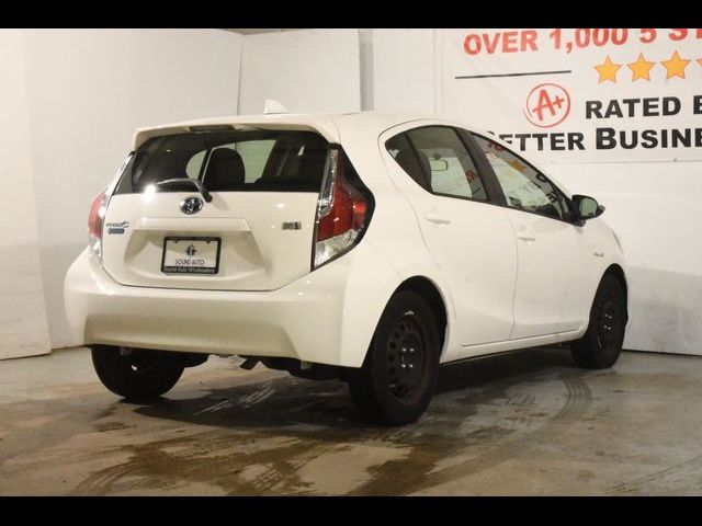 2016 Toyota Prius c Three