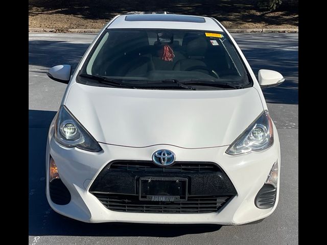 2016 Toyota Prius c Three