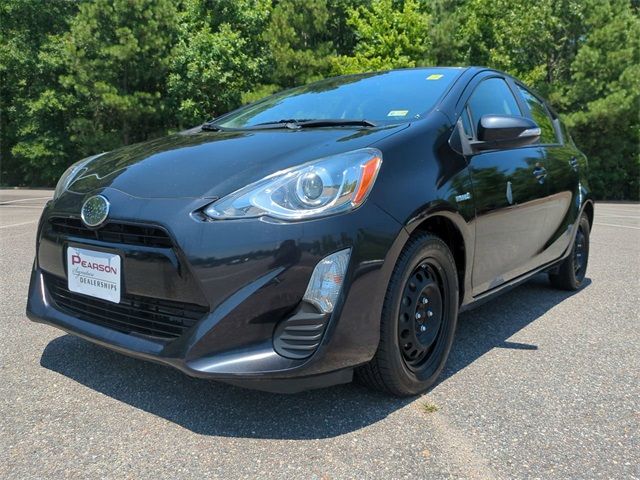 2016 Toyota Prius c Two