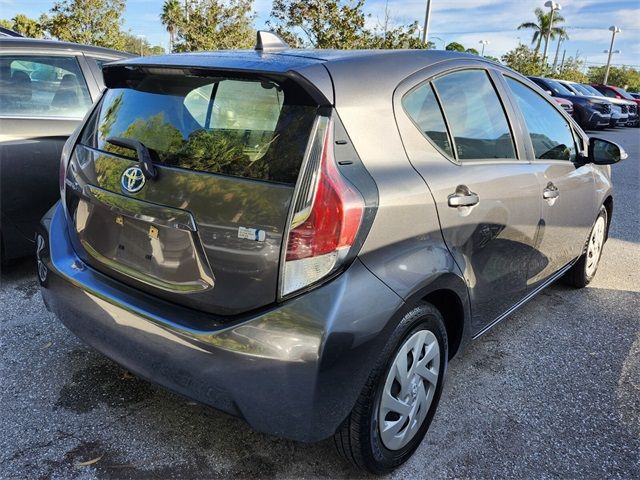 2016 Toyota Prius c Four