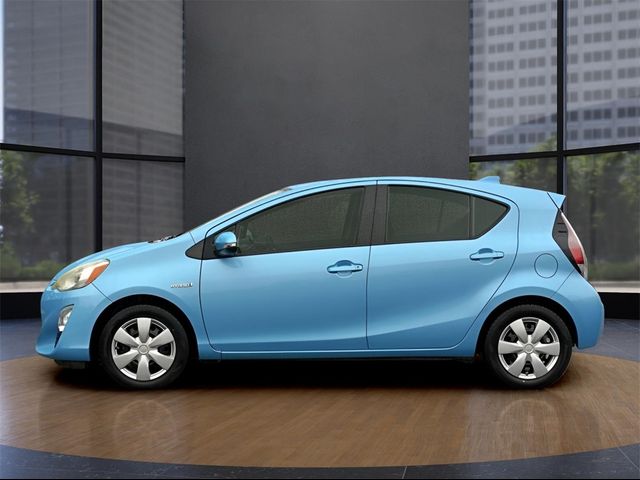 2016 Toyota Prius c Two