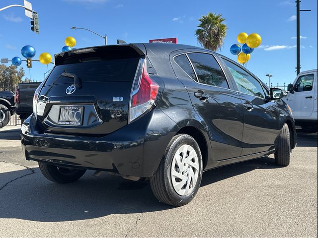 2016 Toyota Prius c Two