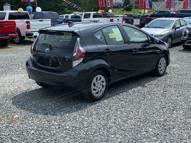 2016 Toyota Prius c Two