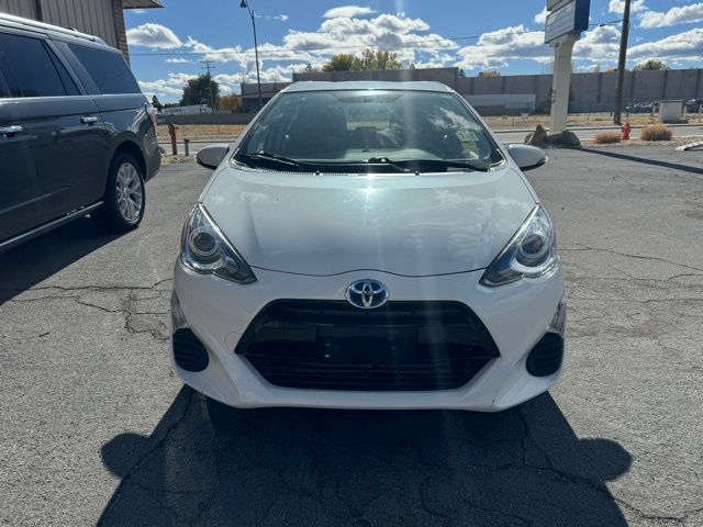 2016 Toyota Prius c Two