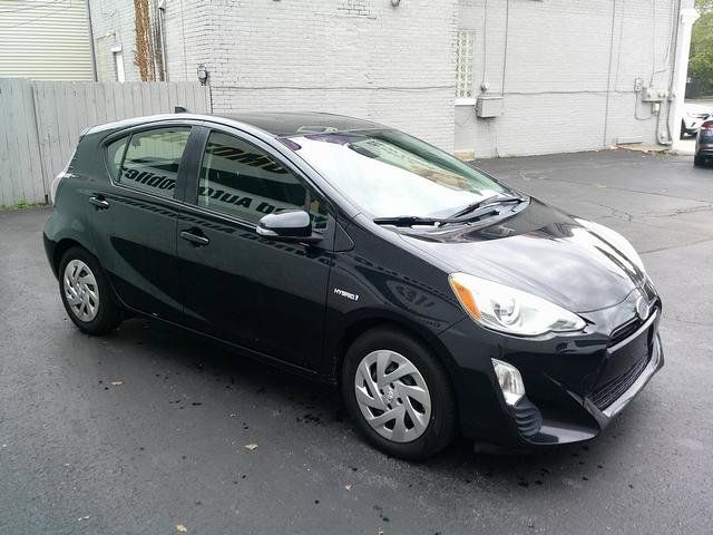 2016 Toyota Prius c Two