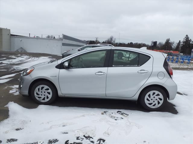 2016 Toyota Prius c Two