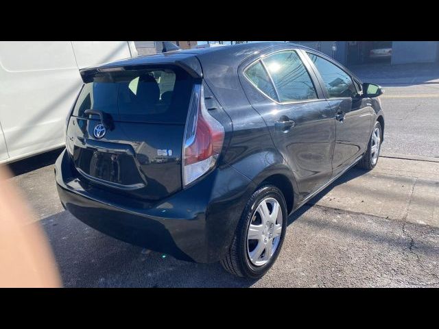 2016 Toyota Prius c Two