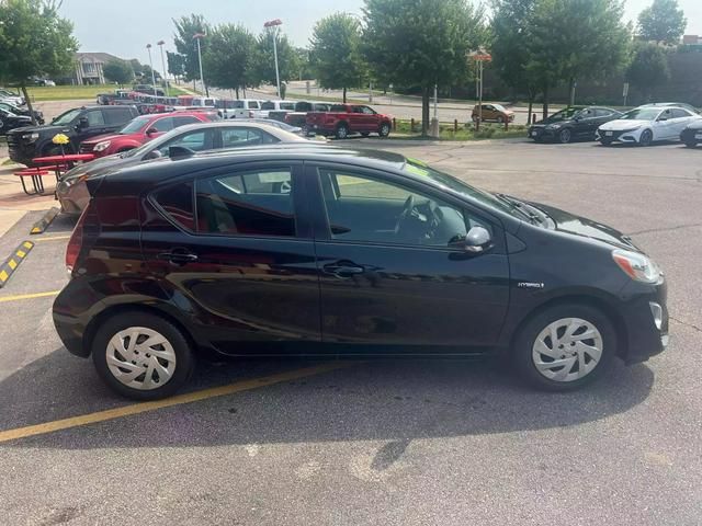 2016 Toyota Prius c Two