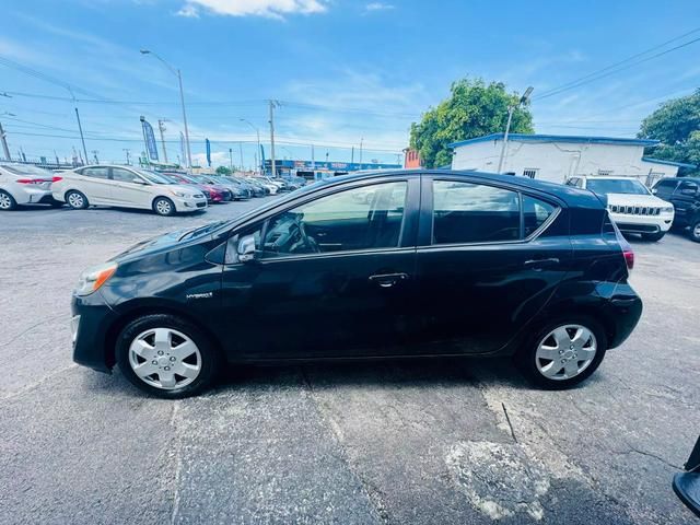 2016 Toyota Prius c Two