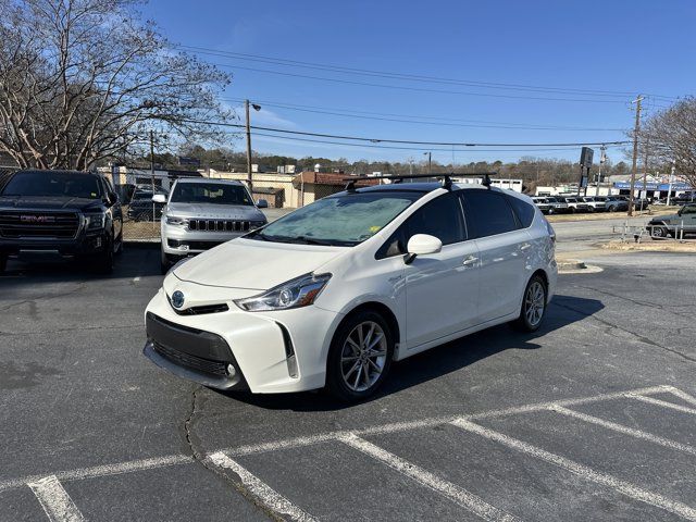 2016 Toyota Prius v Five