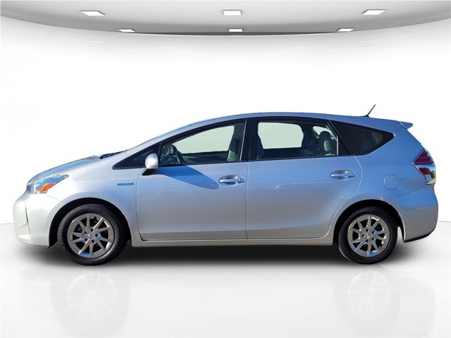 2016 Toyota Prius v Two