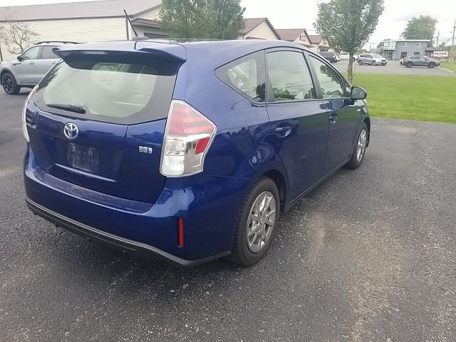 2016 Toyota Prius v Four