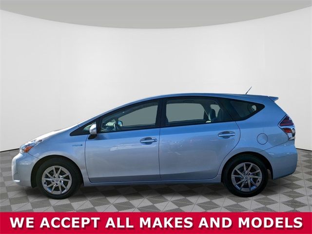 2016 Toyota Prius v Two