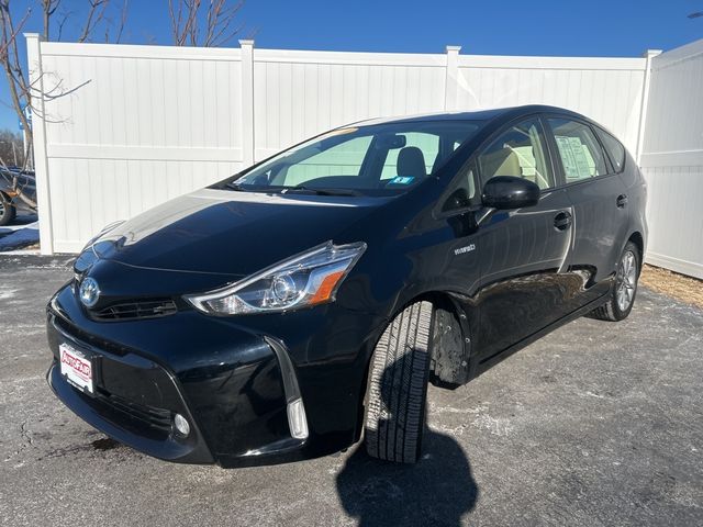 2016 Toyota Prius v Five