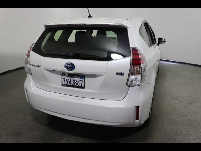 2016 Toyota Prius v 