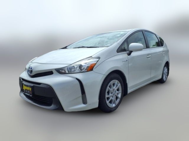 2016 Toyota Prius v Five