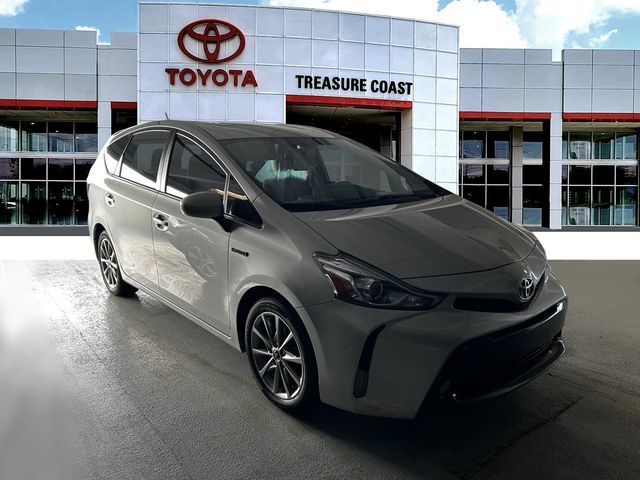 2016 Toyota Prius v Five