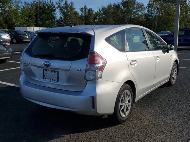 2016 Toyota Prius v Five