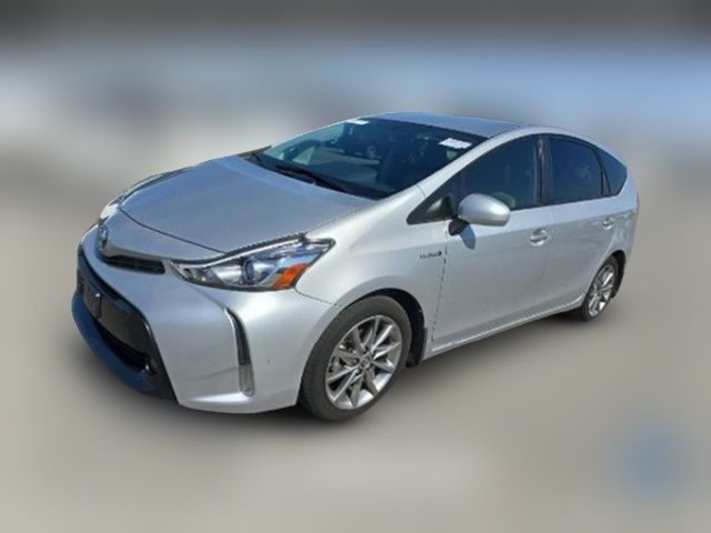 2016 Toyota Prius v Five
