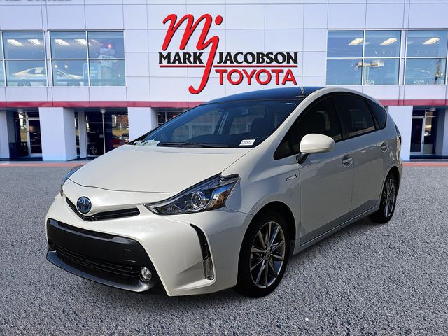 2016 Toyota Prius v Five