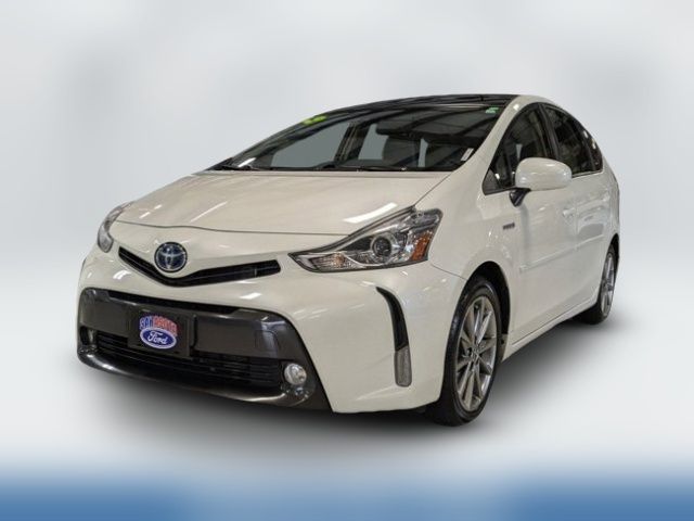 2016 Toyota Prius v Five