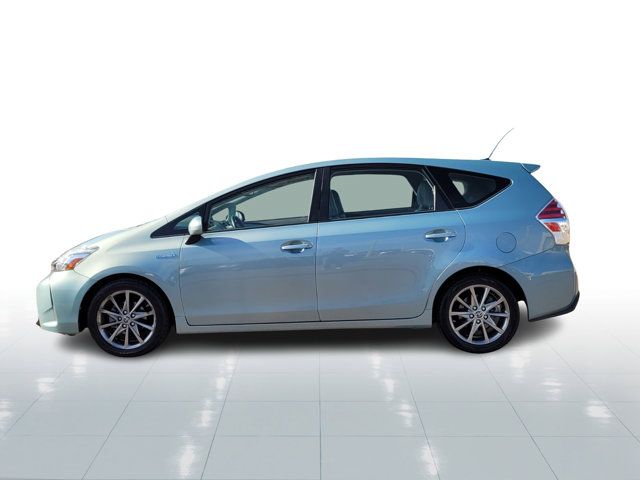 2016 Toyota Prius v Five