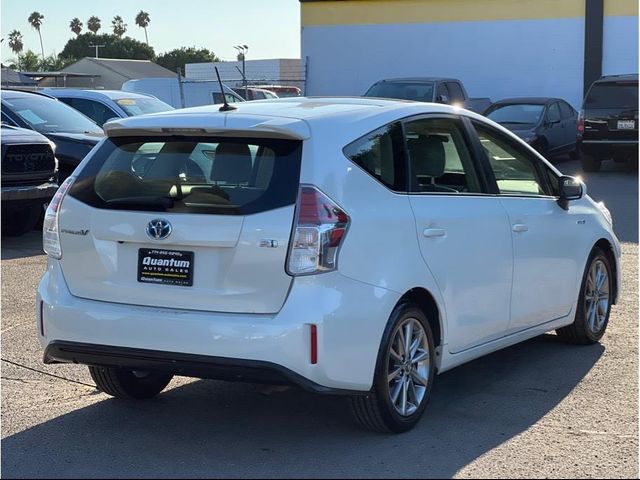 2016 Toyota Prius v Five