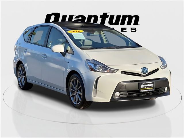 2016 Toyota Prius v Five