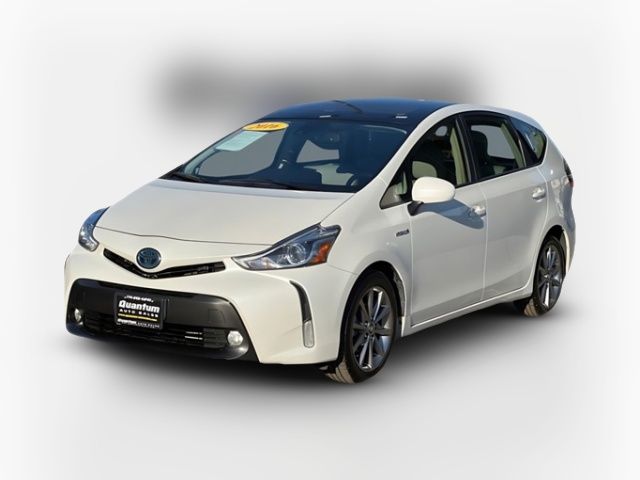 2016 Toyota Prius v Five