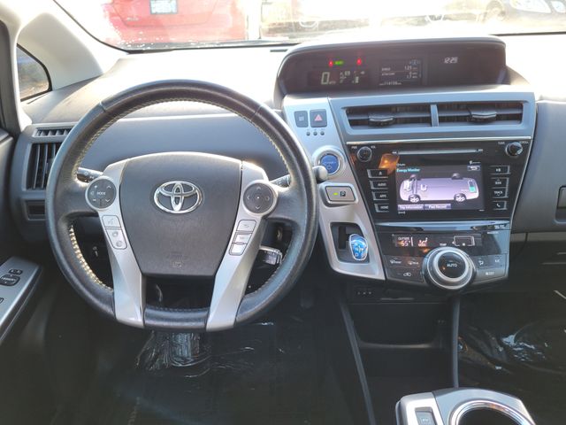 2016 Toyota Prius v Four