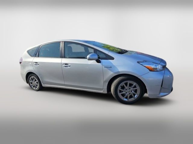 2016 Toyota Prius v Four